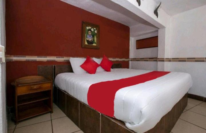 Hotel Real Cortes 미네랄 델 몬테 외부 사진